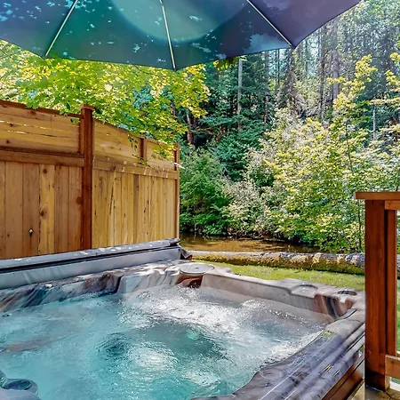 Tahuya River Lodge - Whole Property